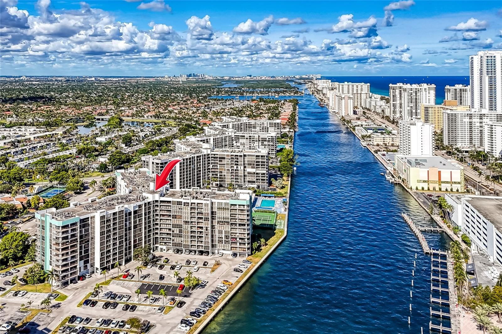 Real estate property located at 400 Leslie Dr #908, Broward, Towers Of Oceanview East, Hallandale Beach, FL