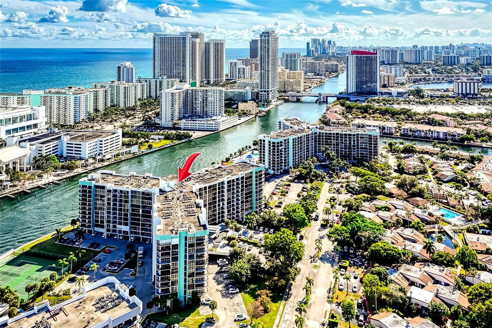 Real estate property located at 400 Leslie Dr #908, Broward, Towers Of Oceanview East, Hallandale Beach, FL