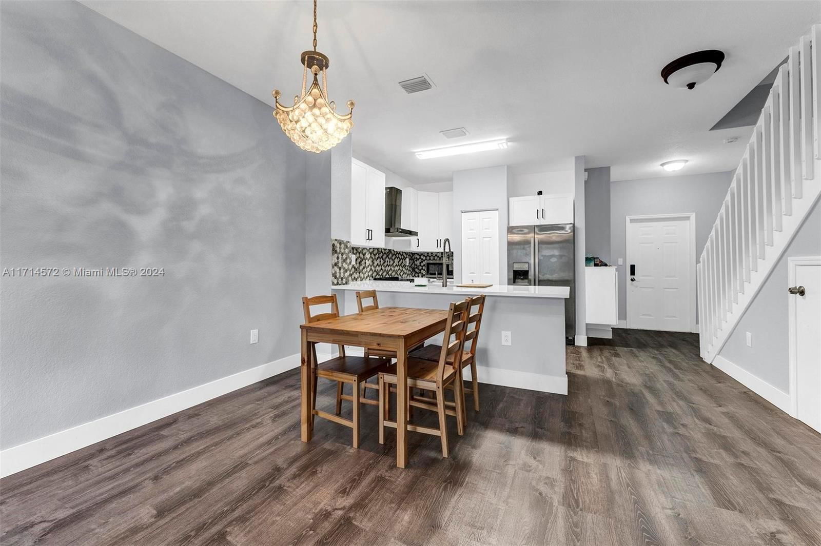 Real estate property located at 8207 Santa Monica Ter, Broward, Santa Monica, Tamarac, FL
