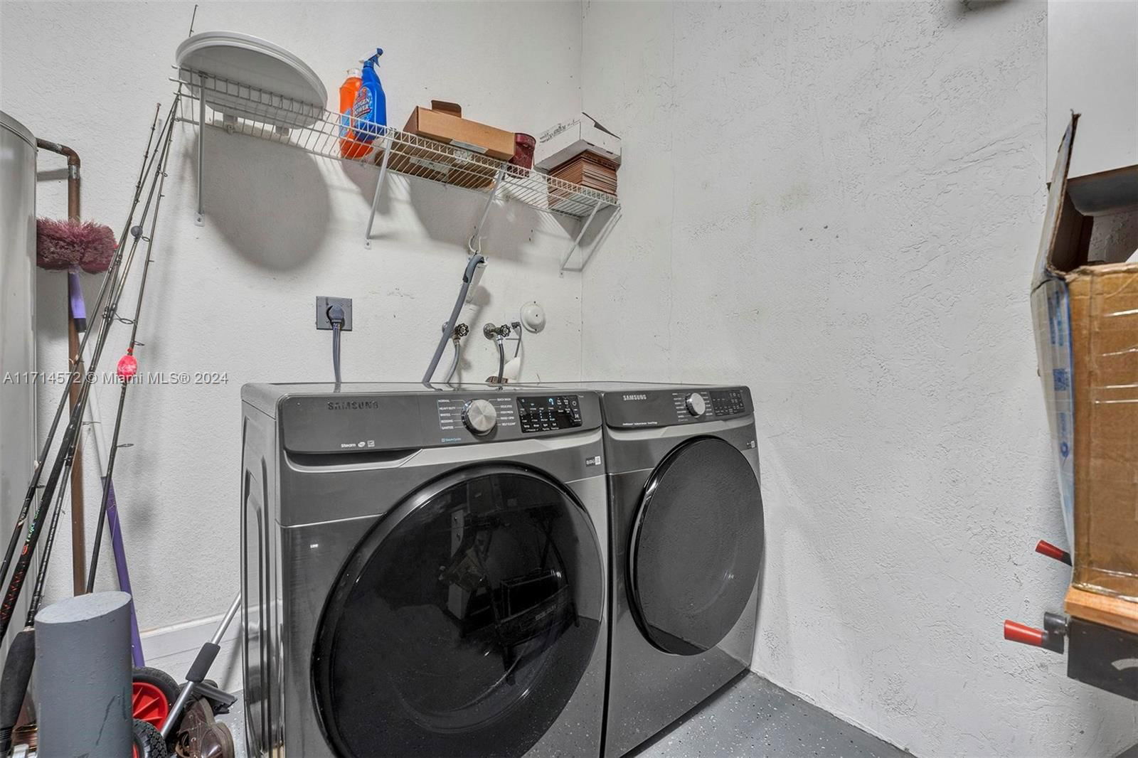 Real estate property located at 8207 Santa Monica Ter, Broward, Santa Monica, Tamarac, FL