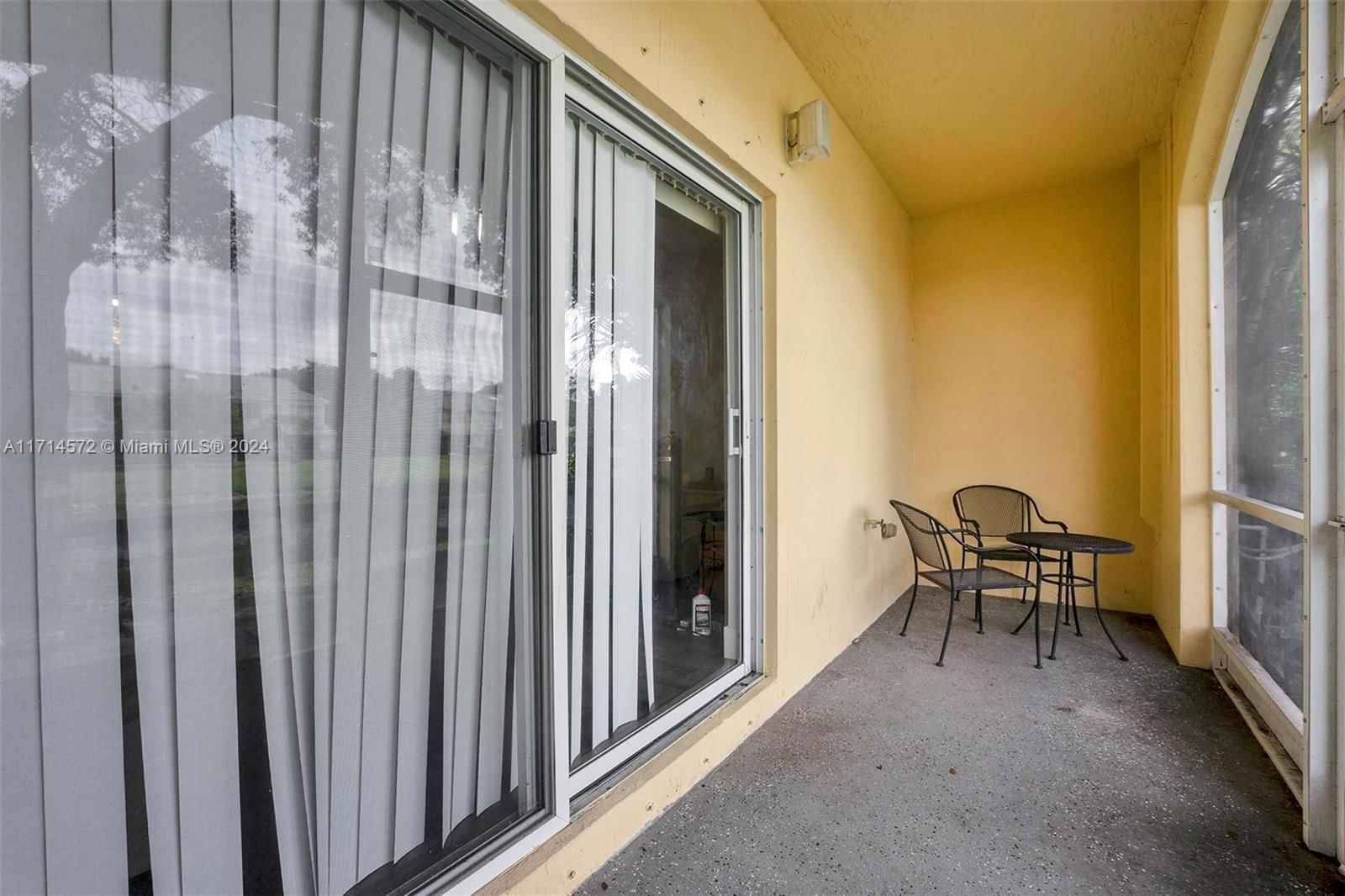 Real estate property located at 8207 Santa Monica Ter, Broward, Santa Monica, Tamarac, FL