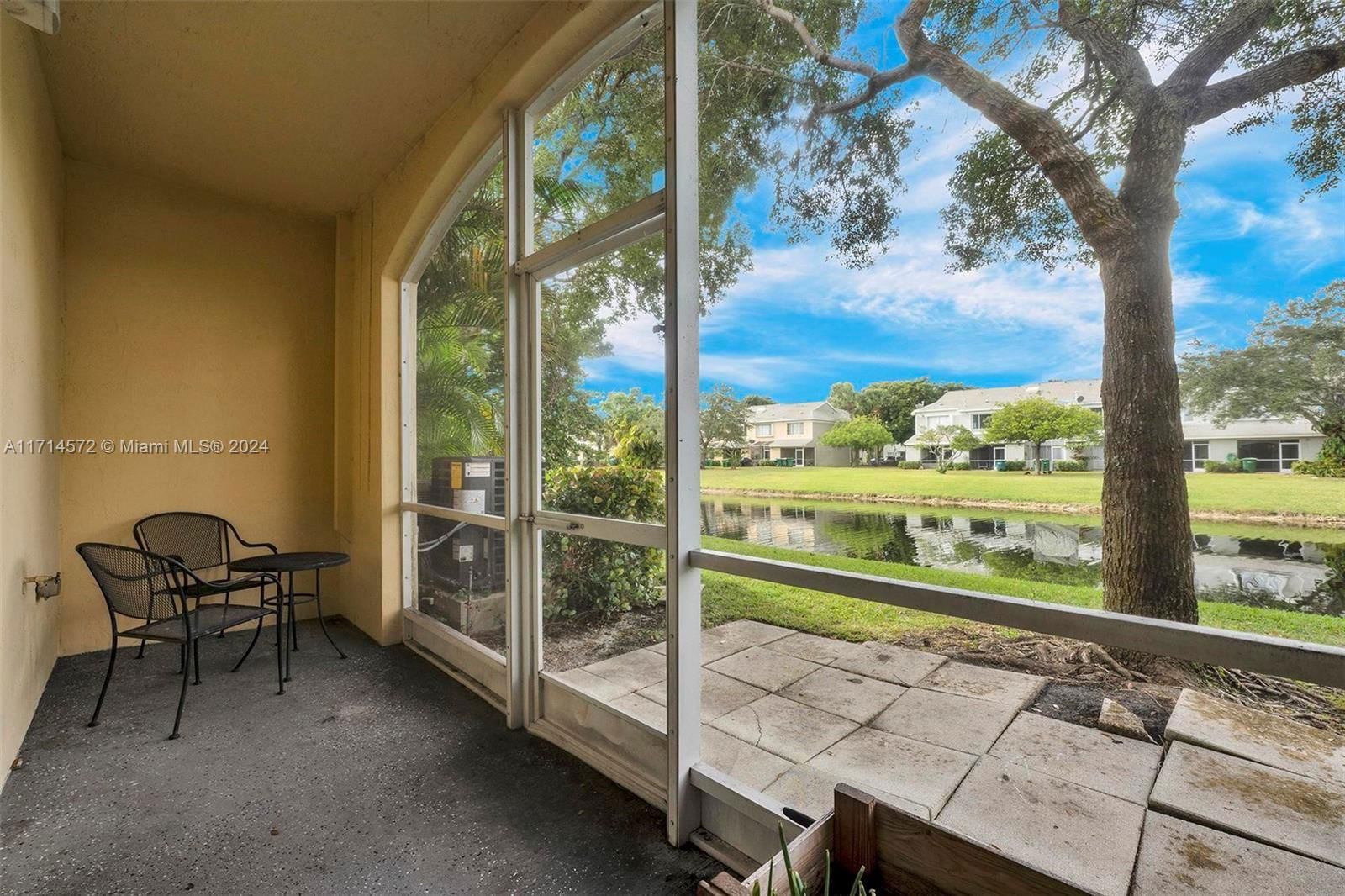 Real estate property located at 8207 Santa Monica Ter, Broward, Santa Monica, Tamarac, FL