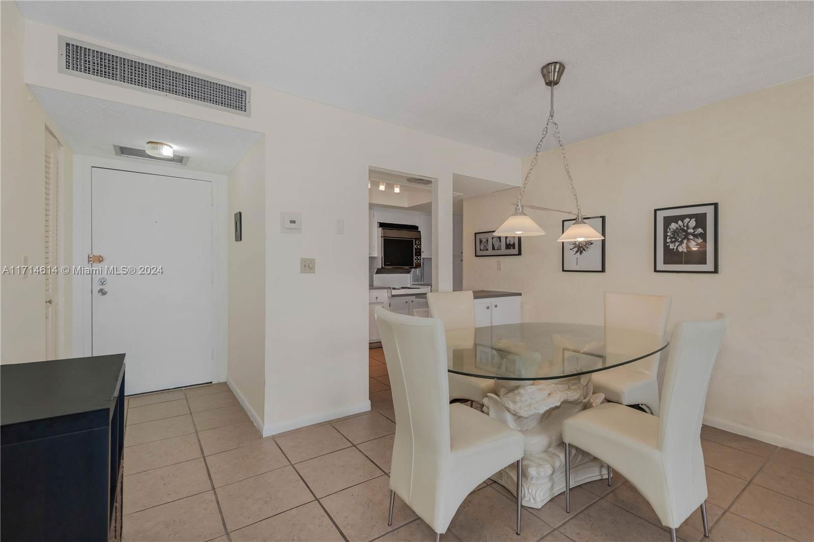 Real estate property located at 100 Golden Isles Dr #814, Broward, Lake Point Tower Condomin, Hallandale Beach, FL