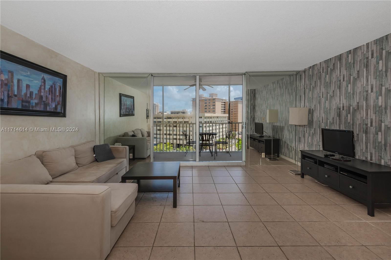Real estate property located at 100 Golden Isles Dr #814, Broward, Lake Point Tower Condomin, Hallandale Beach, FL