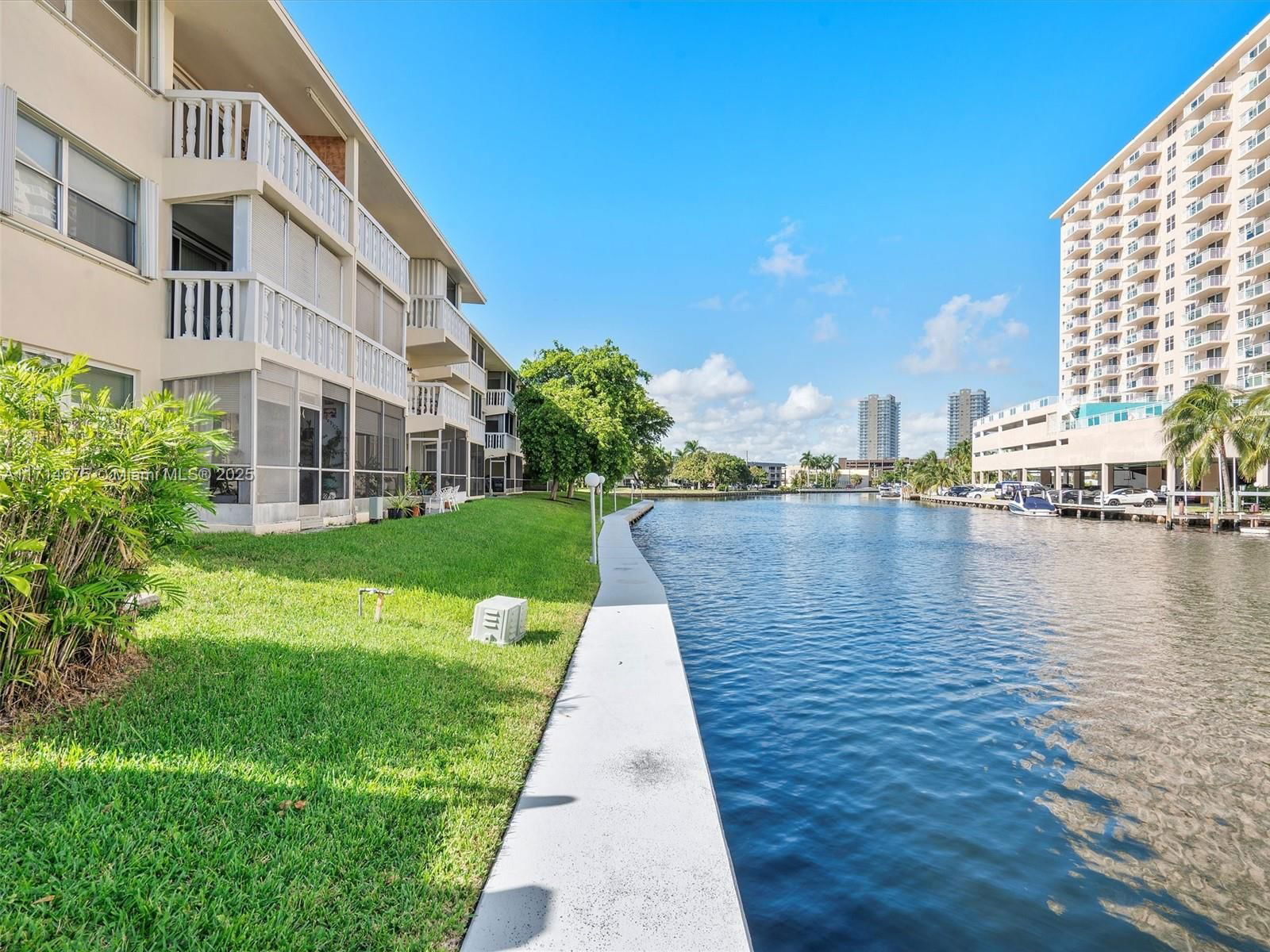 Real estate property located at 450 Paradise Isle Blvd #204, Broward, Isle Of Paradise Co-op, Hallandale Beach, FL