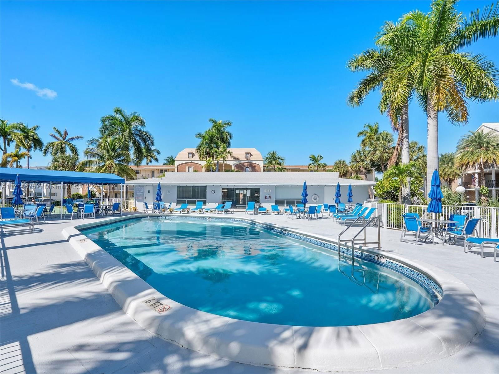 Real estate property located at 450 Paradise Isle Blvd #204, Broward, Isle Of Paradise Co-op, Hallandale Beach, FL