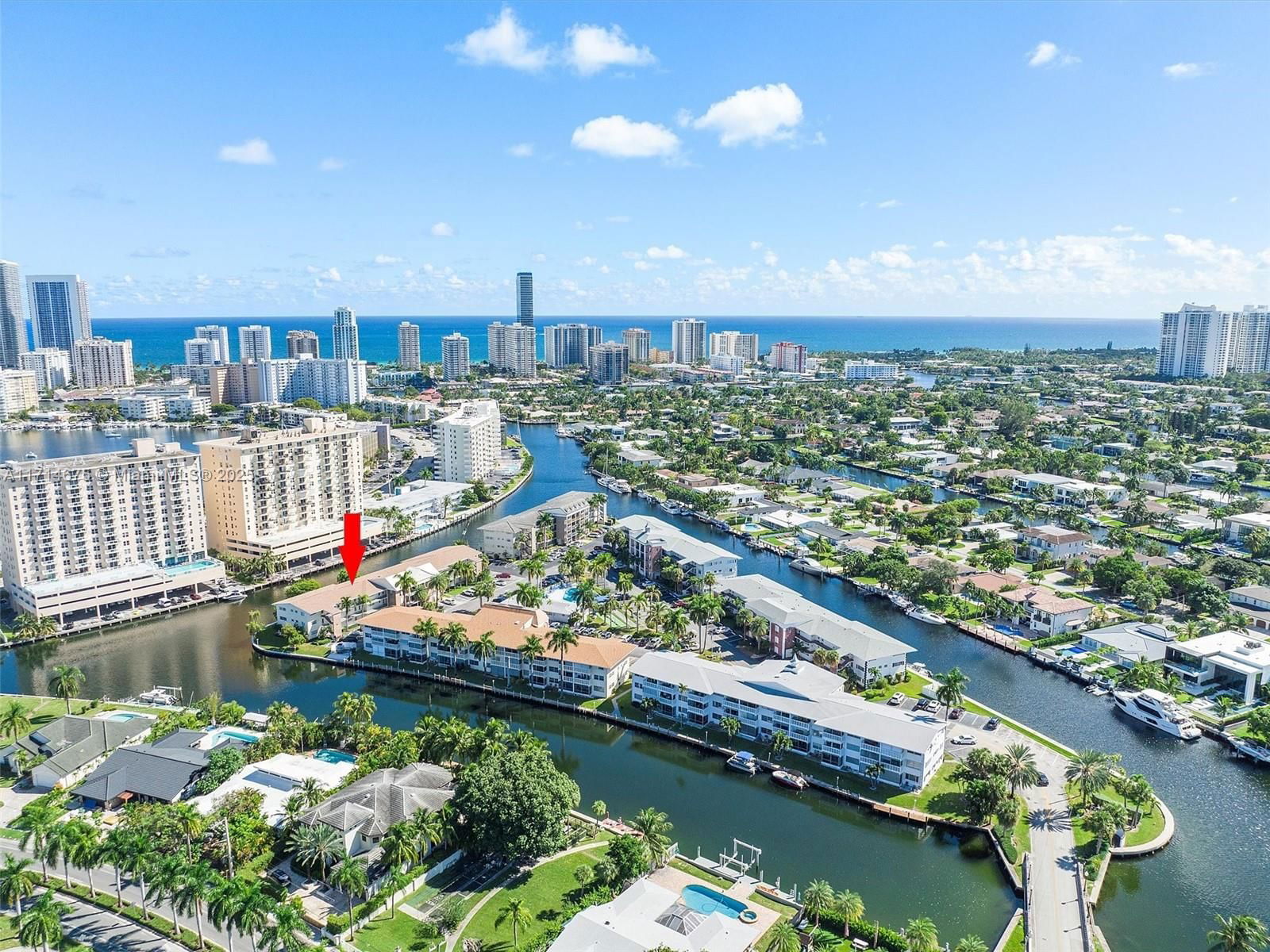 Real estate property located at 450 Paradise Isle Blvd #204, Broward, Isle Of Paradise Co-op, Hallandale Beach, FL