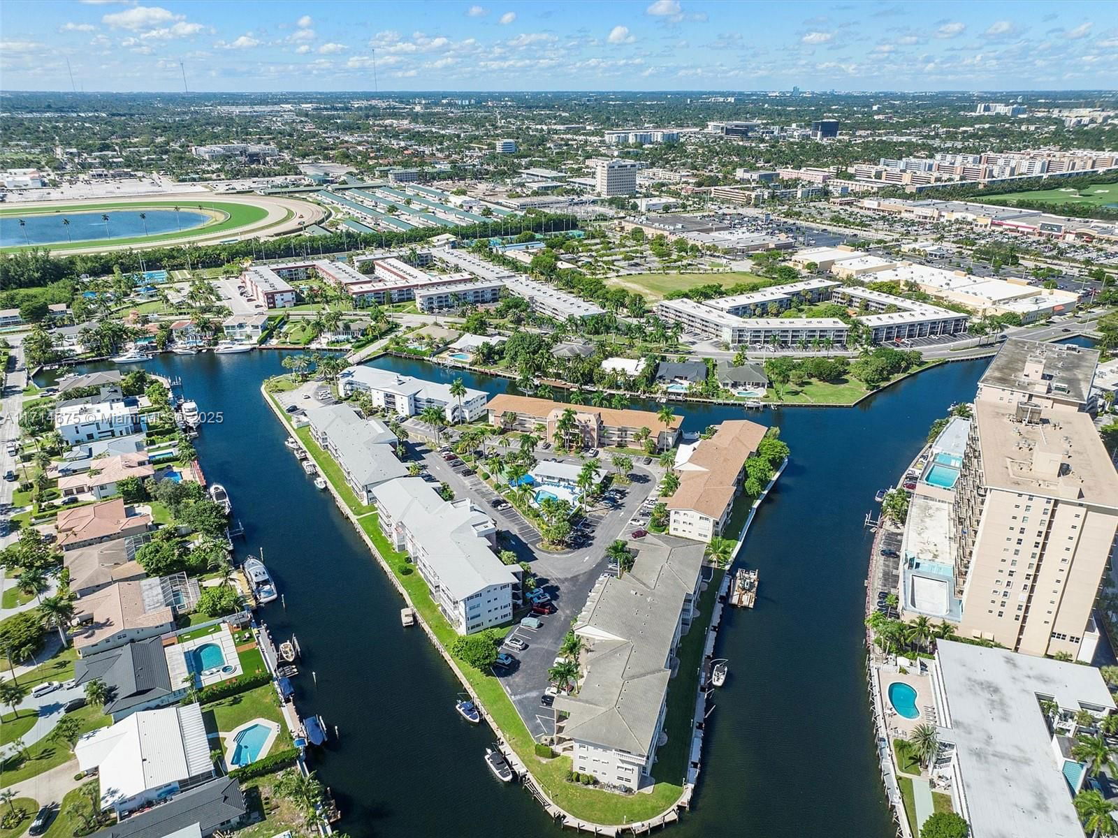 Real estate property located at 450 Paradise Isle Blvd #204, Broward, Isle Of Paradise Co-op, Hallandale Beach, FL