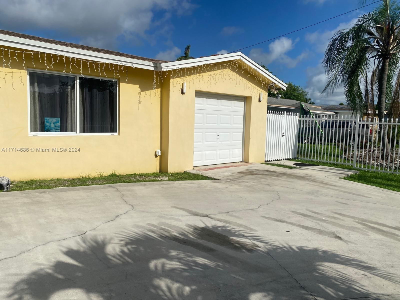 Real estate property located at 18230 112th Ct, Miami-dade, Green Hills Sec 1, Miami, FL