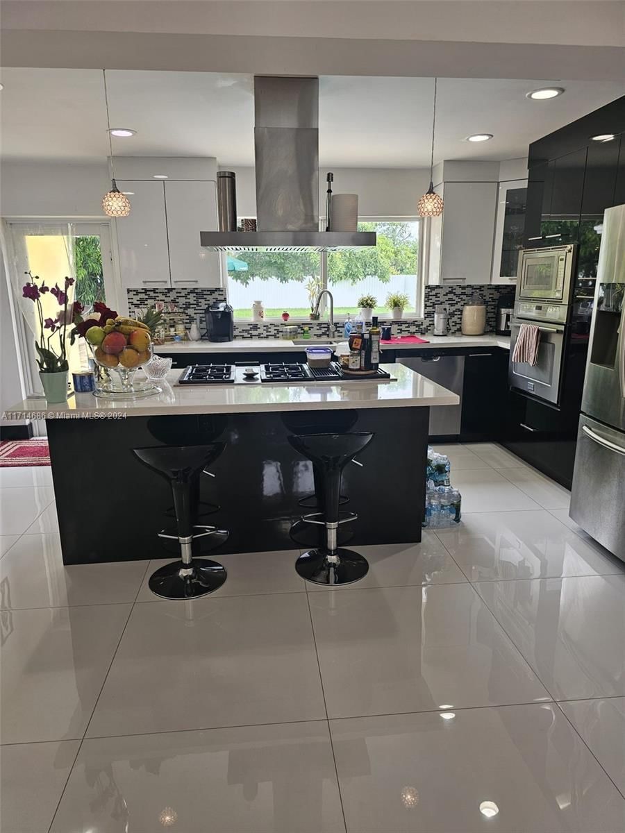 Real estate property located at 18230 112th Ct, Miami-dade, Green Hills Sec 1, Miami, FL