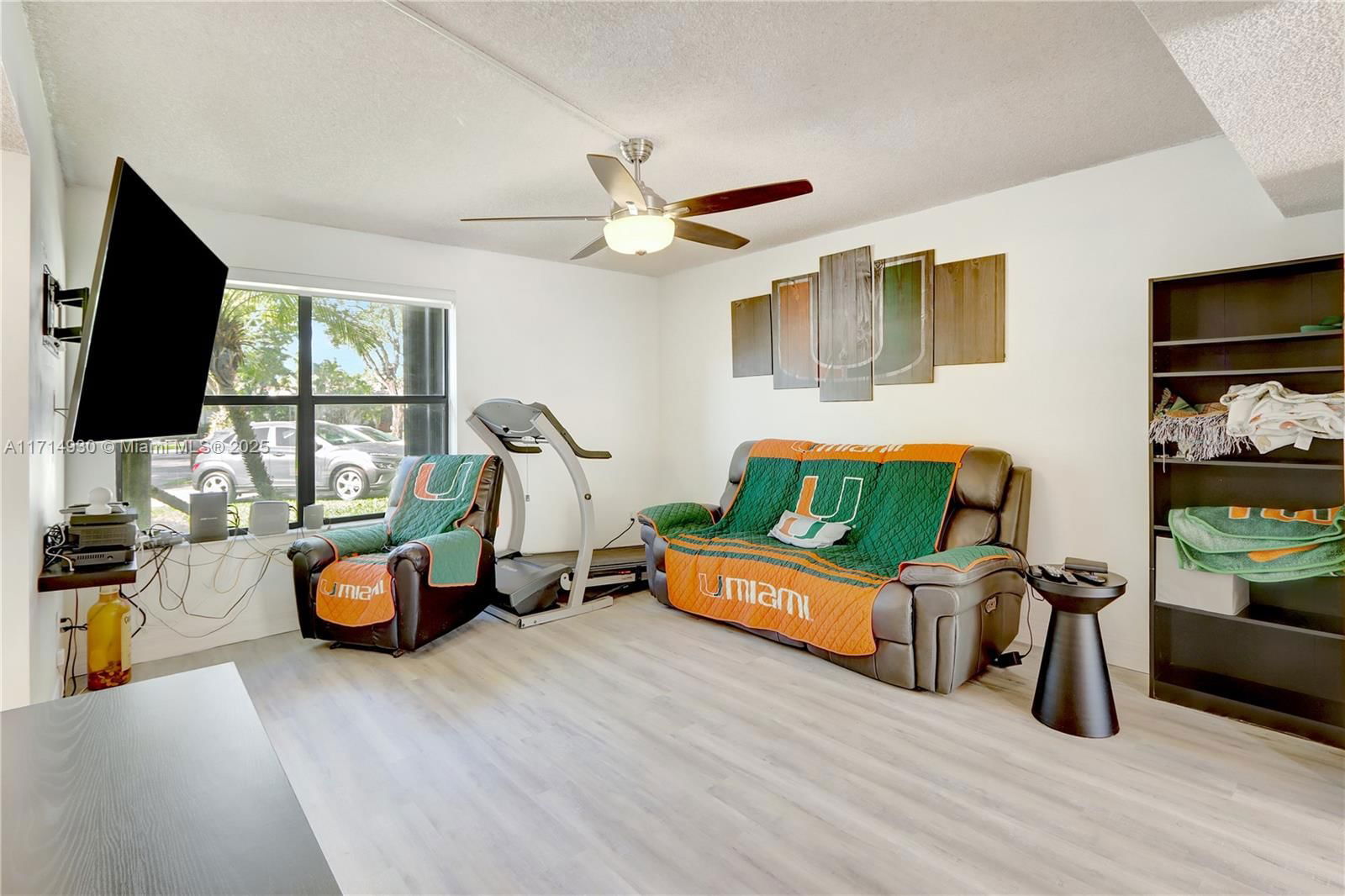 Real estate property located at 12810 67th Ter, Miami-dade, Woodgate North, Miami, FL