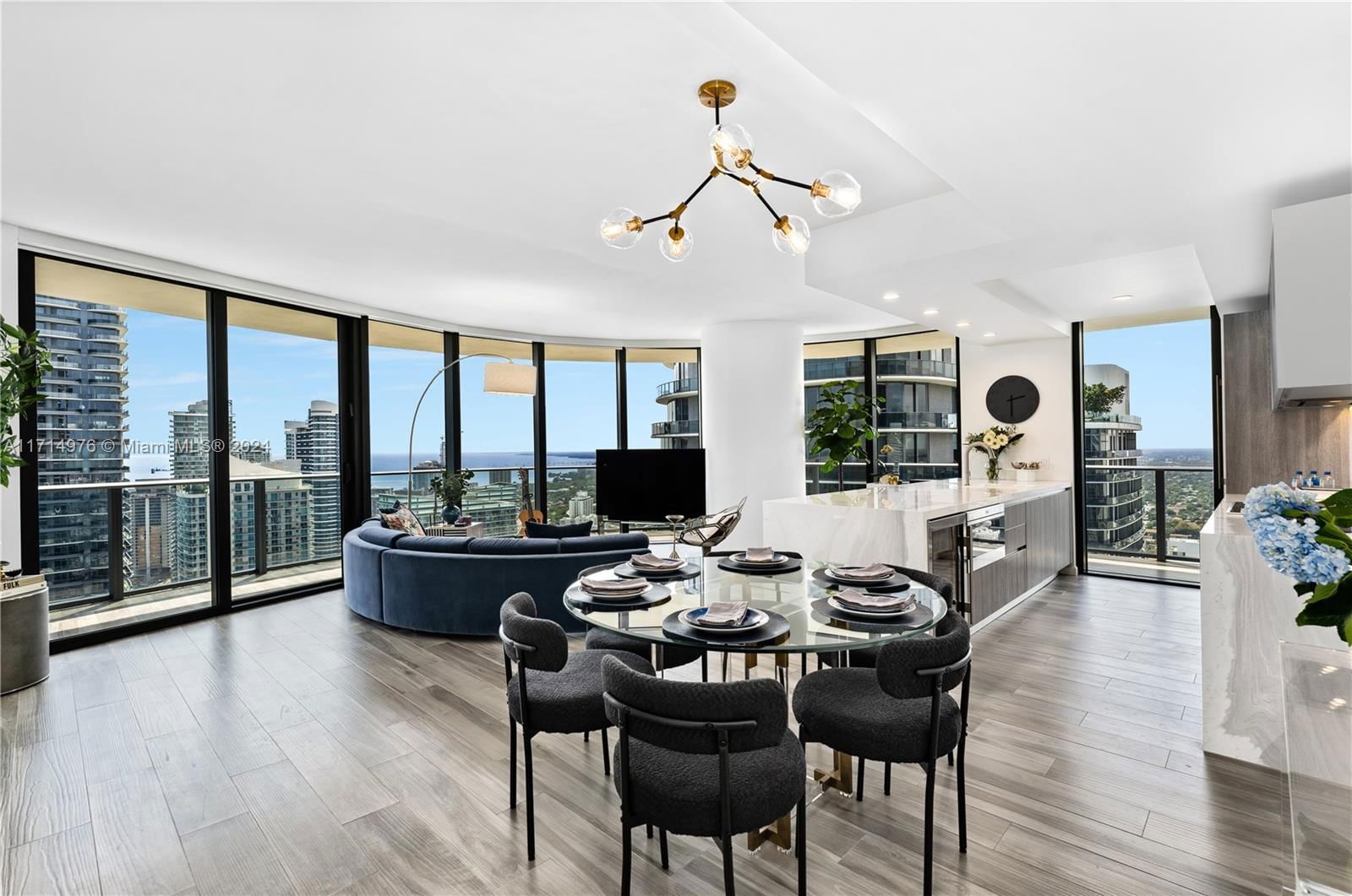 Real estate property located at 801 Miami Ave #4701, Miami-dade, 801 Sma Residences Condo, Miami, FL
