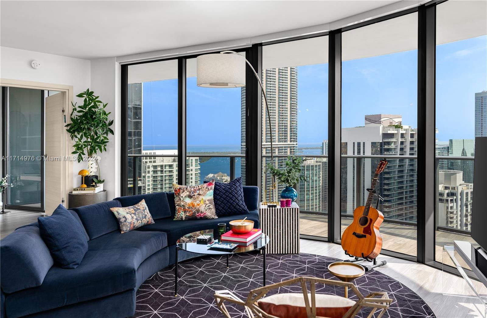 Real estate property located at 801 Miami Ave #4701, Miami-dade, 801 Sma Residences Condo, Miami, FL
