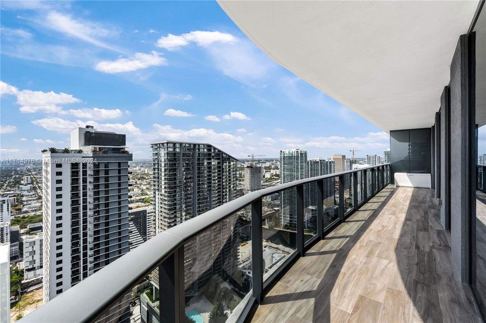 Real estate property located at 801 Miami Ave #4701, Miami-dade, 801 Sma Residences Condo, Miami, FL