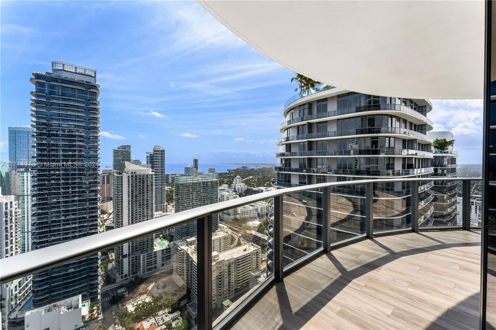 Real estate property located at 801 Miami Ave #4701, Miami-dade, 801 Sma Residences Condo, Miami, FL