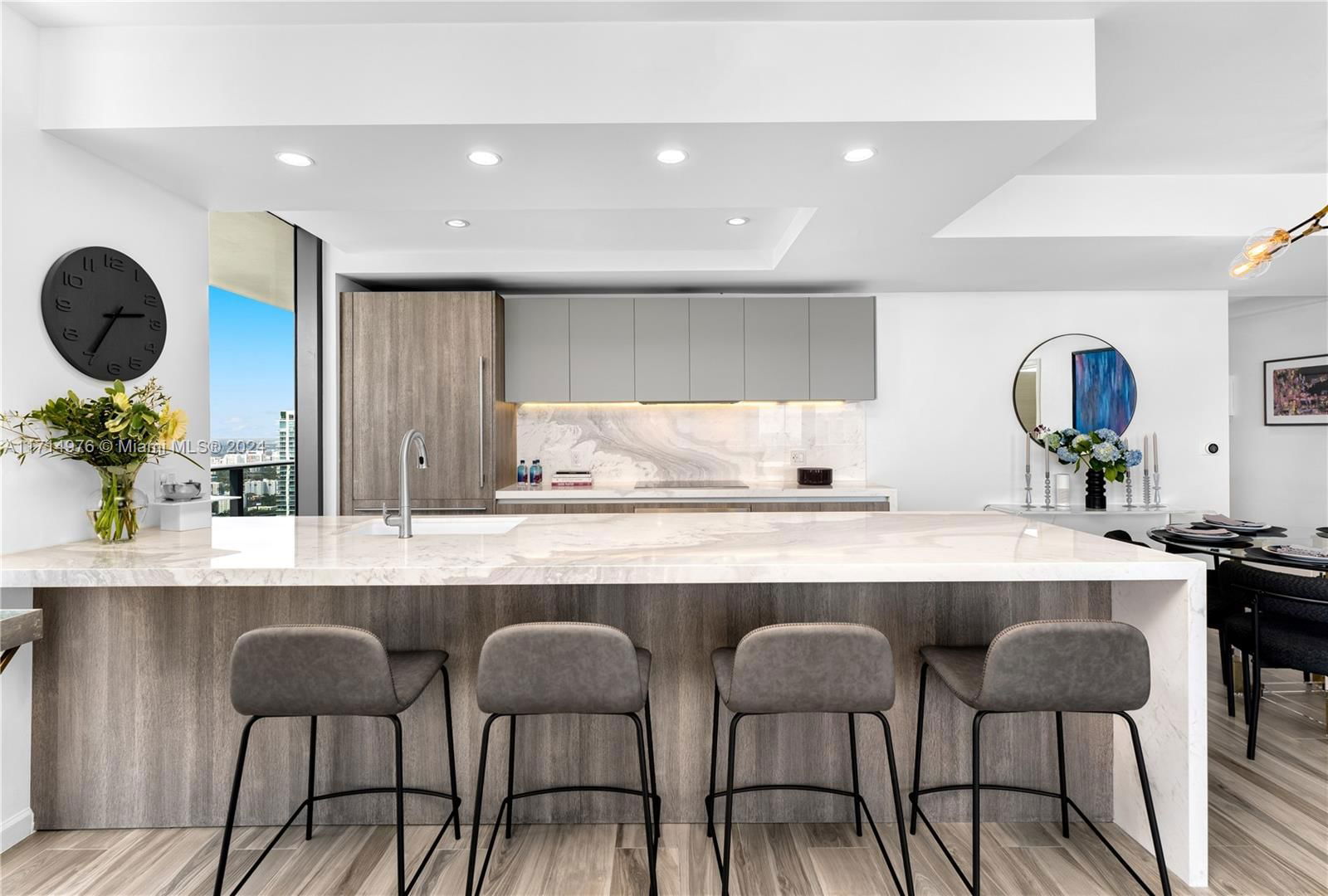 Real estate property located at 801 Miami Ave #4701, Miami-dade, 801 Sma Residences Condo, Miami, FL