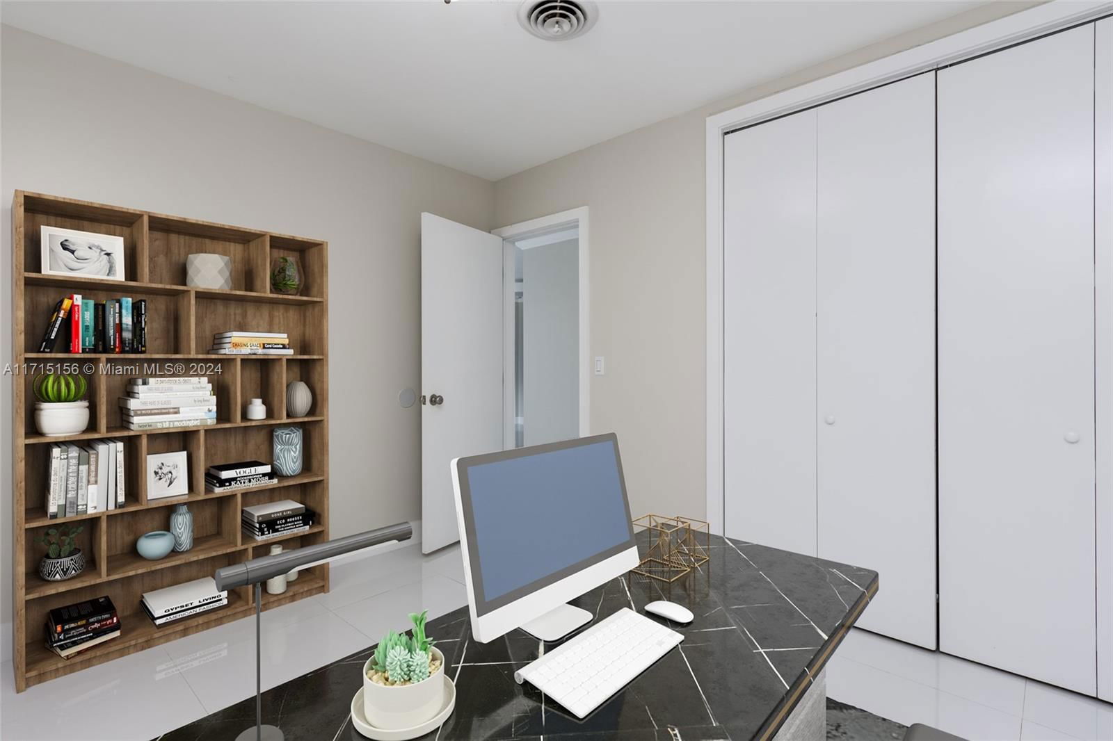 Real estate property located at 1917 42nd Ave, Broward, Hollywood Hills, Hollywood, FL