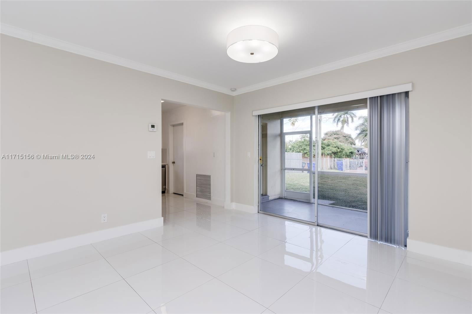 Real estate property located at 1917 42nd Ave, Broward, Hollywood Hills, Hollywood, FL