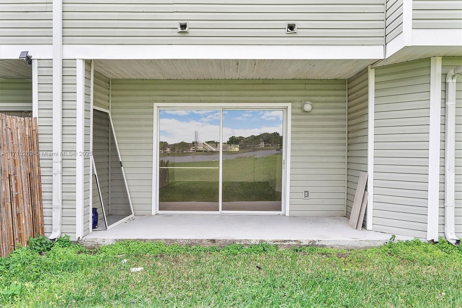 Real estate property located at 3417 44th St #103, Broward, Summer Lake, Oakland Park, FL