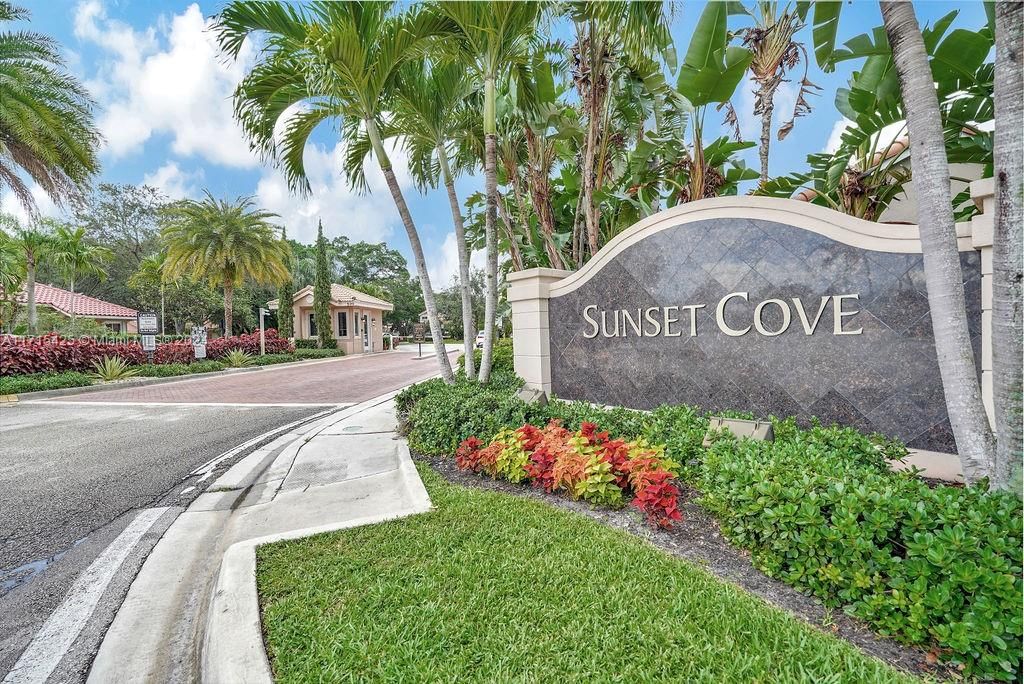 Real estate property located at 10065 4th St, Broward, Central Park Lake, Plantation, FL