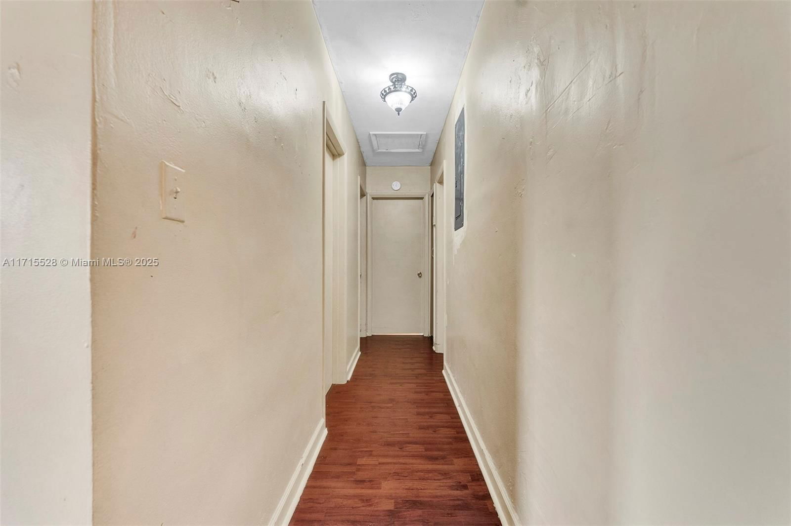 Real estate property located at 881 34th Ter, Broward, Sunrise Heights, Lauderhill, FL