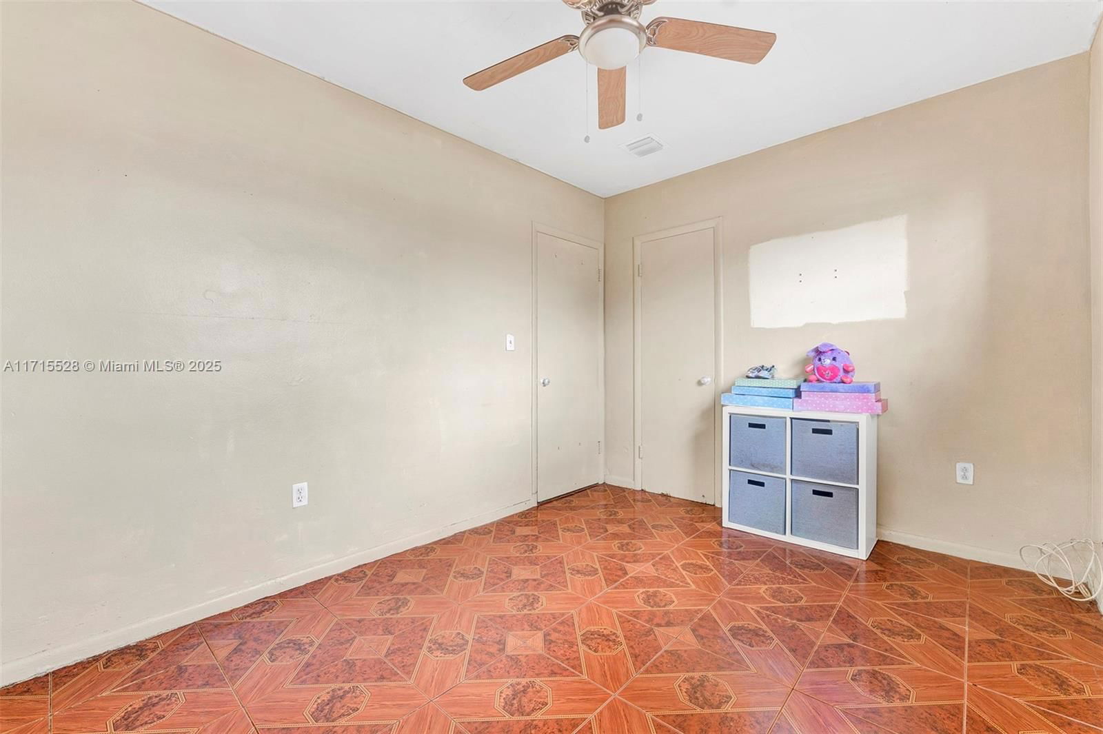 Real estate property located at 881 34th Ter, Broward, Sunrise Heights, Lauderhill, FL