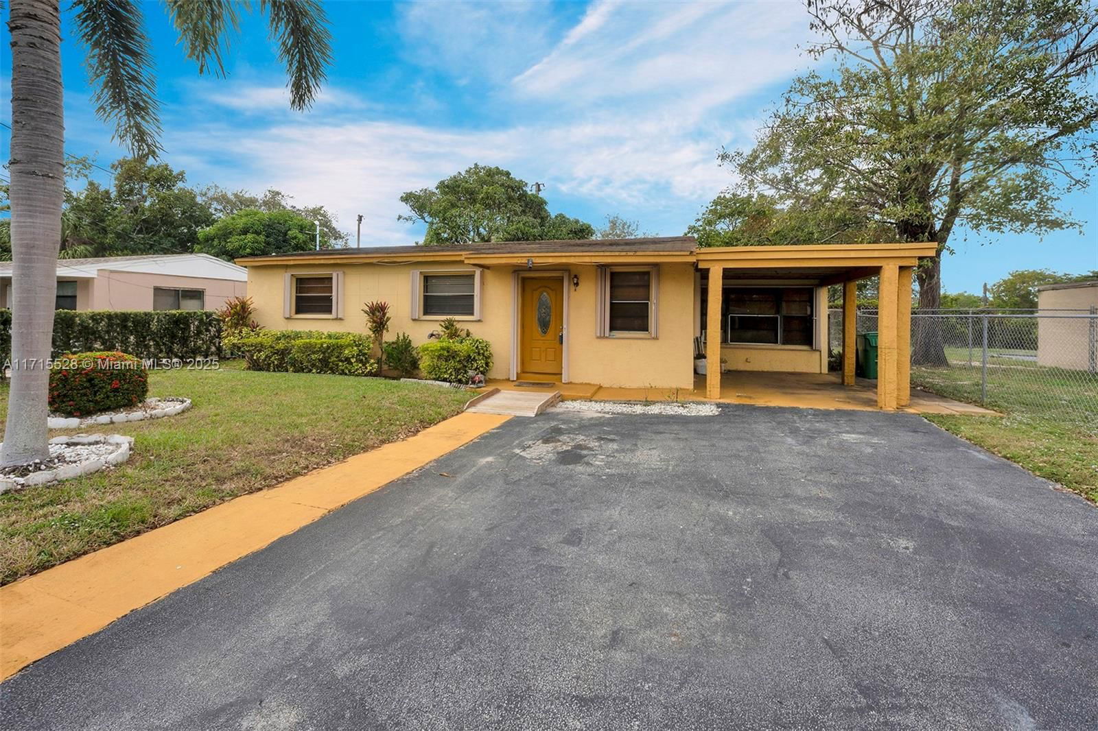 Real estate property located at 881 34th Ter, Broward, Sunrise Heights, Lauderhill, FL