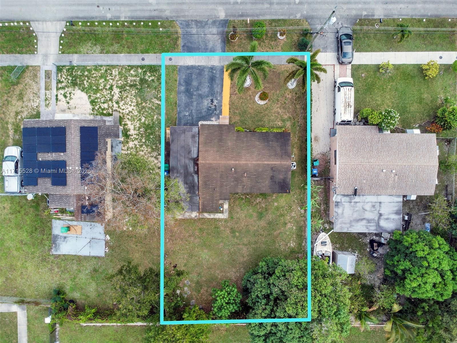 Real estate property located at 881 34th Ter, Broward, Sunrise Heights, Lauderhill, FL