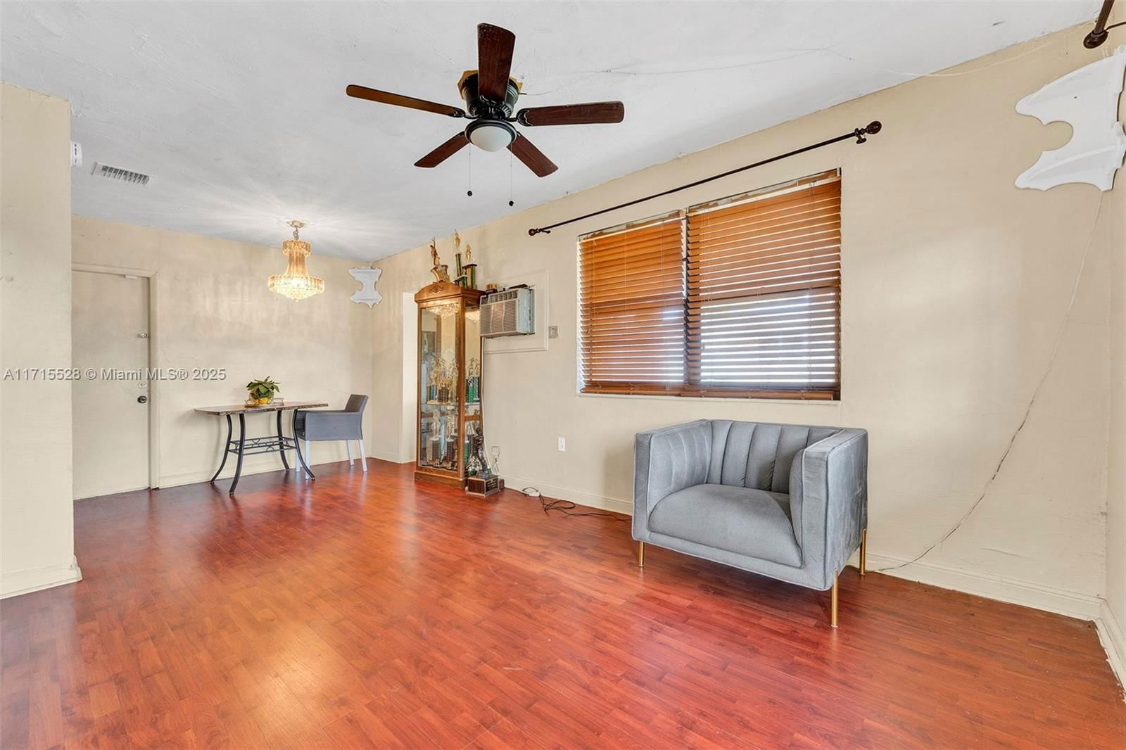 Real estate property located at 881 34th Ter, Broward, Sunrise Heights, Lauderhill, FL