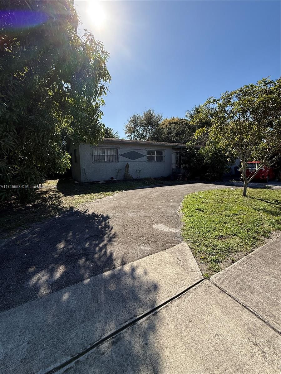 Real estate property located at 1310 115th St, Miami-dade, Curleyville, Miami, FL
