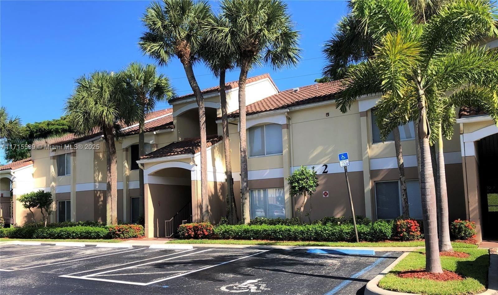 Real estate property located at 815 Boynton Beach Blvd #2-104, Palm Beach, Casablanca Isles Condo, Boynton Beach, FL
