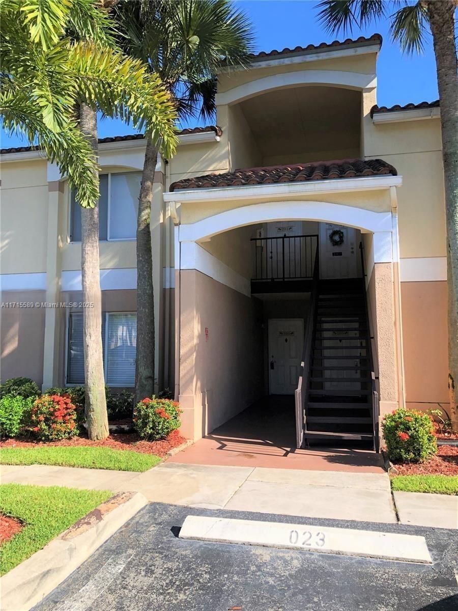 Real estate property located at 815 Boynton Beach Blvd #2-104, Palm Beach, Casablanca Isles Condo, Boynton Beach, FL