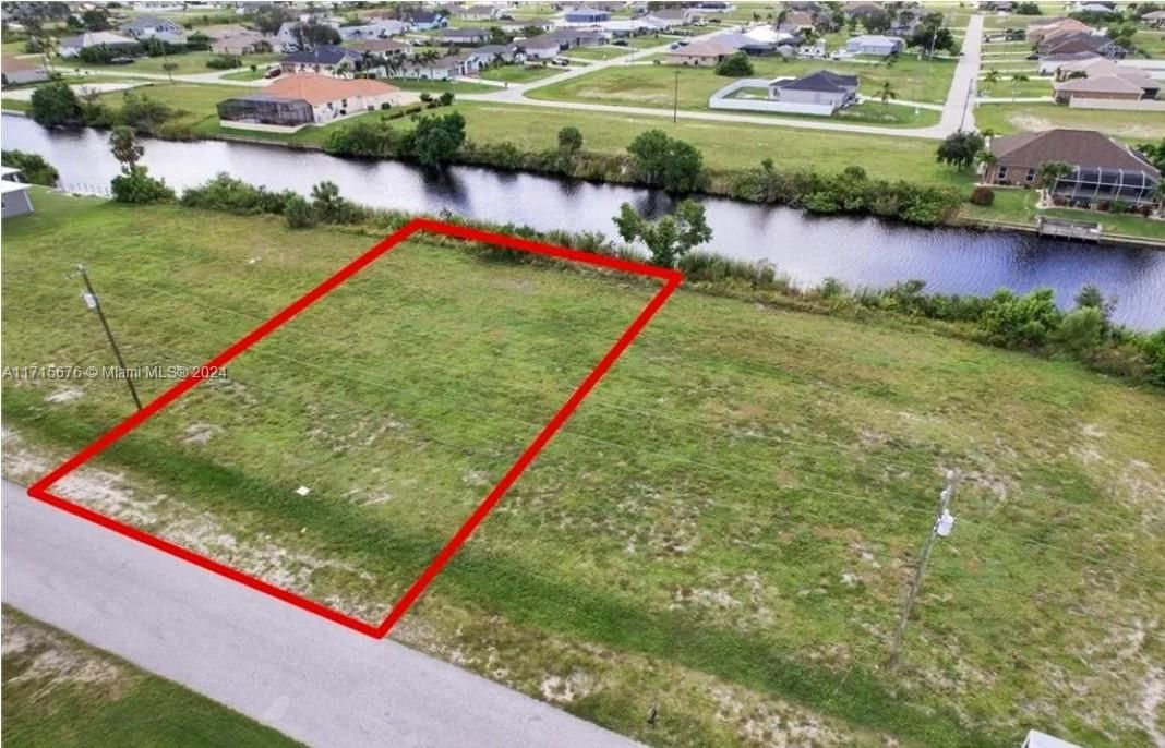 Real estate property located at 1028 NW 18TH TER, Lee, C3, Cape Coral, FL
