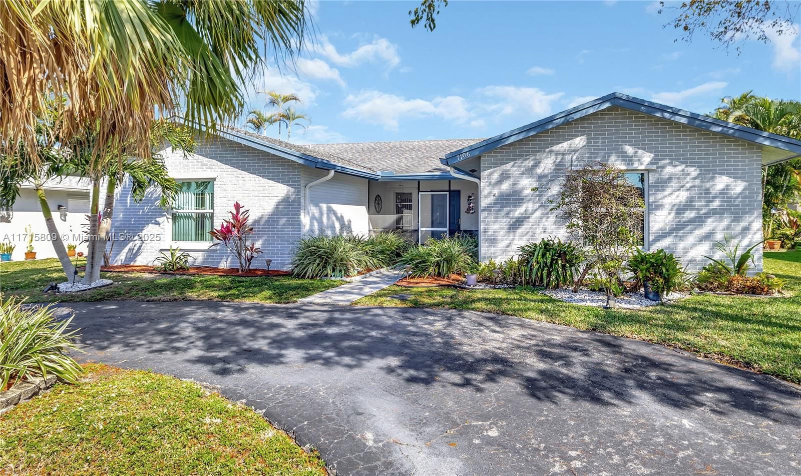 Real estate property located at 7106 107th Ave, Broward, Westwood Community 7, Tamarac, FL