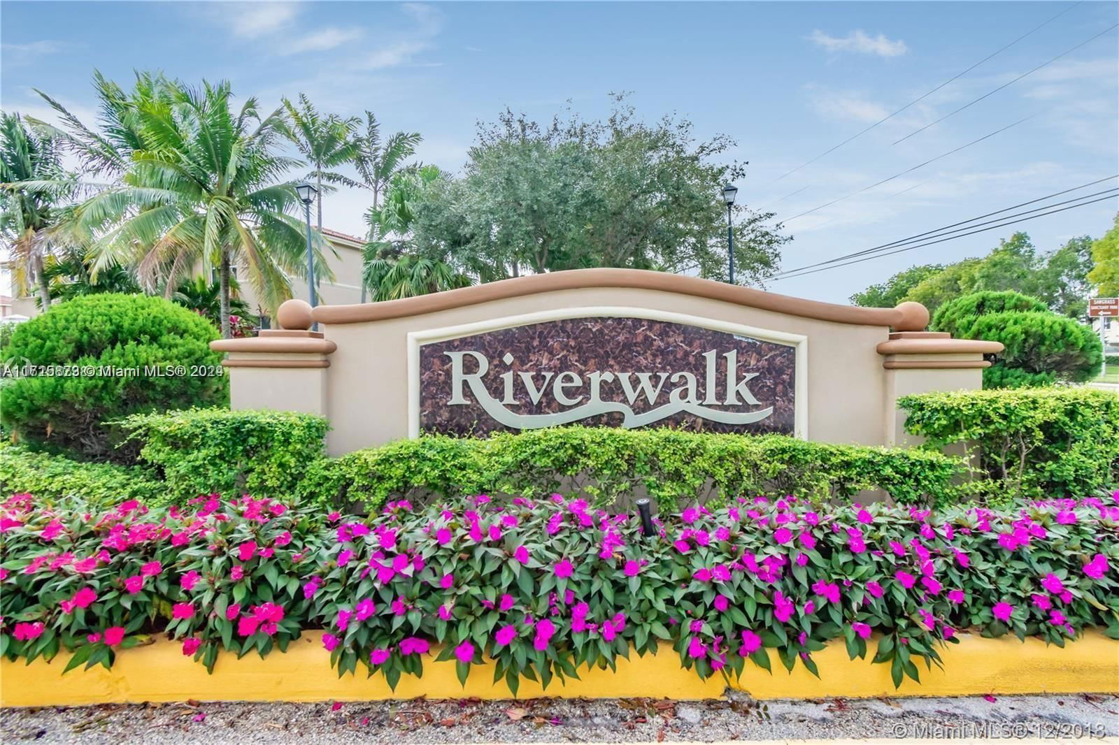 Real estate property located at 240 Riverwalk Cir, Broward, NEW RIVER ESTATES SEC 6, Sunrise, FL