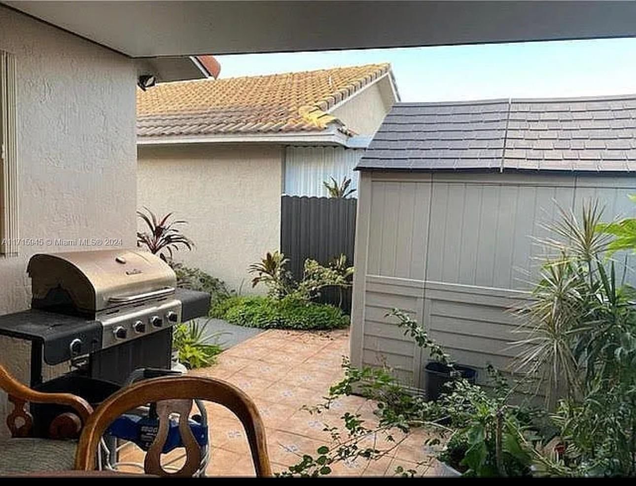 Real estate property located at 7369 30th Ln, Miami-dade, Riviera Ii, Hialeah, FL