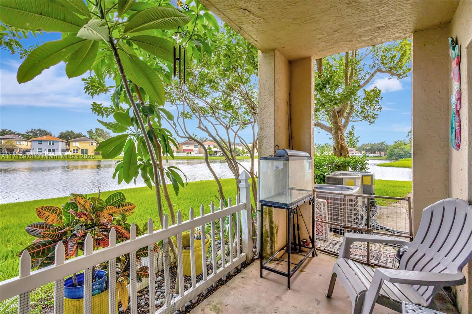 Real estate property located at 4240 San Marino Blvd #108, Palm Beach, EMERALD ISLE AT LAGUNA LA, West Palm Beach, FL