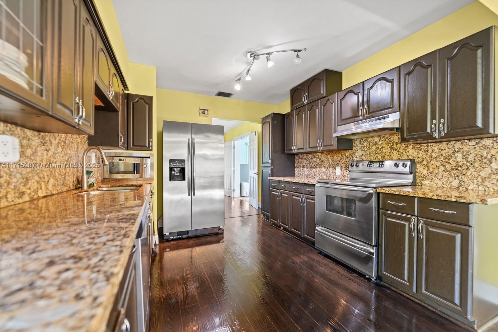 Real estate property located at 311 43rd St, Broward, Annex Park, Oakland Park, FL