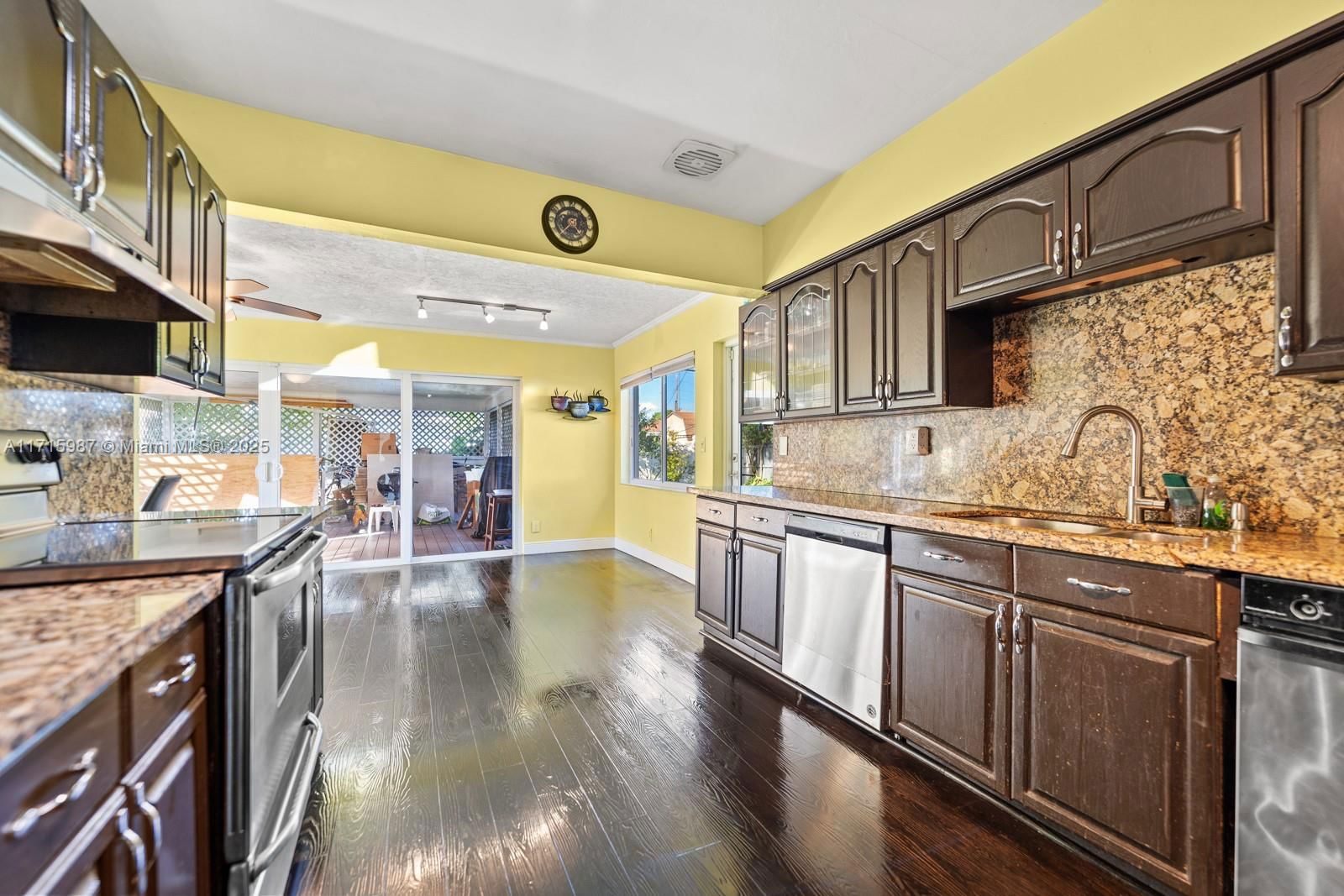 Real estate property located at 311 43rd St, Broward, Annex Park, Oakland Park, FL