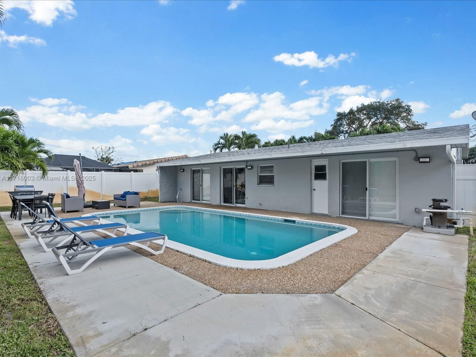 Real estate property located at 6341 Simms St, Broward, Driftwood Plaza No 3, Hollywood, FL