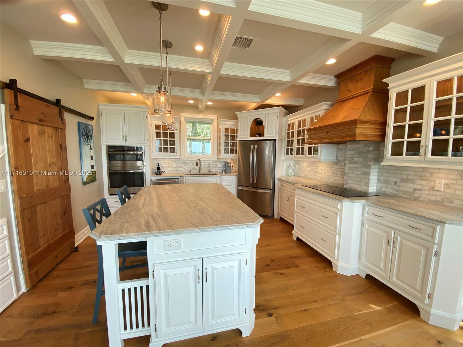 Real estate property located at 424 Lake Mirror Dr, Highlands, Lake Placid North Side, Lake Placid, FL