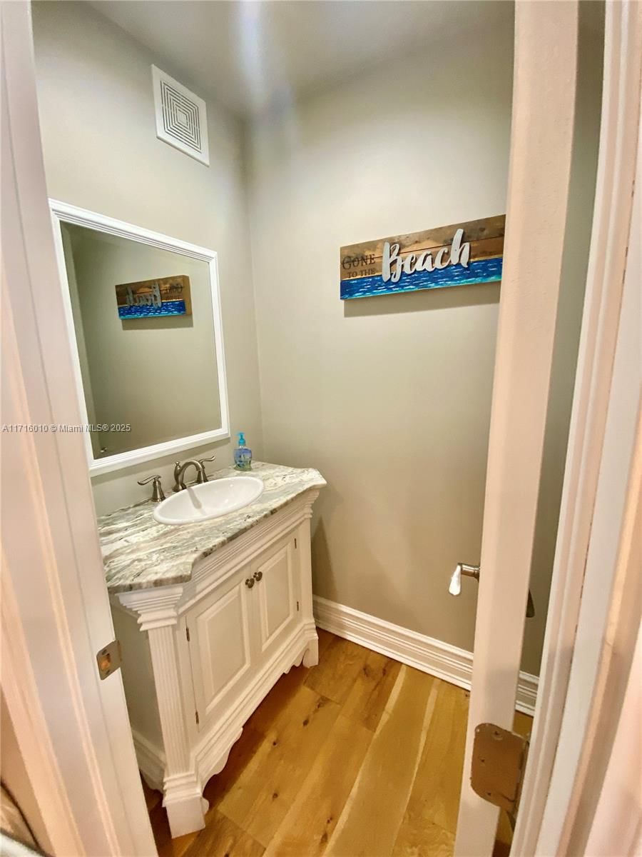 Real estate property located at 424 Lake Mirror Dr, Highlands, Lake Placid North Side, Lake Placid, FL