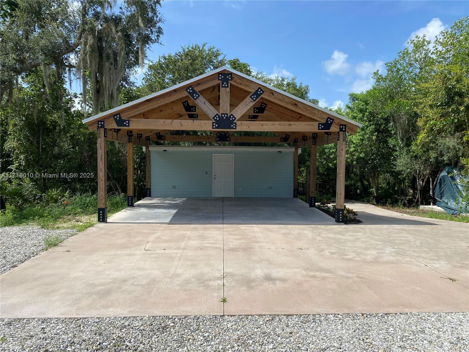 Real estate property located at 424 Lake Mirror Dr, Highlands, Lake Placid North Side, Lake Placid, FL