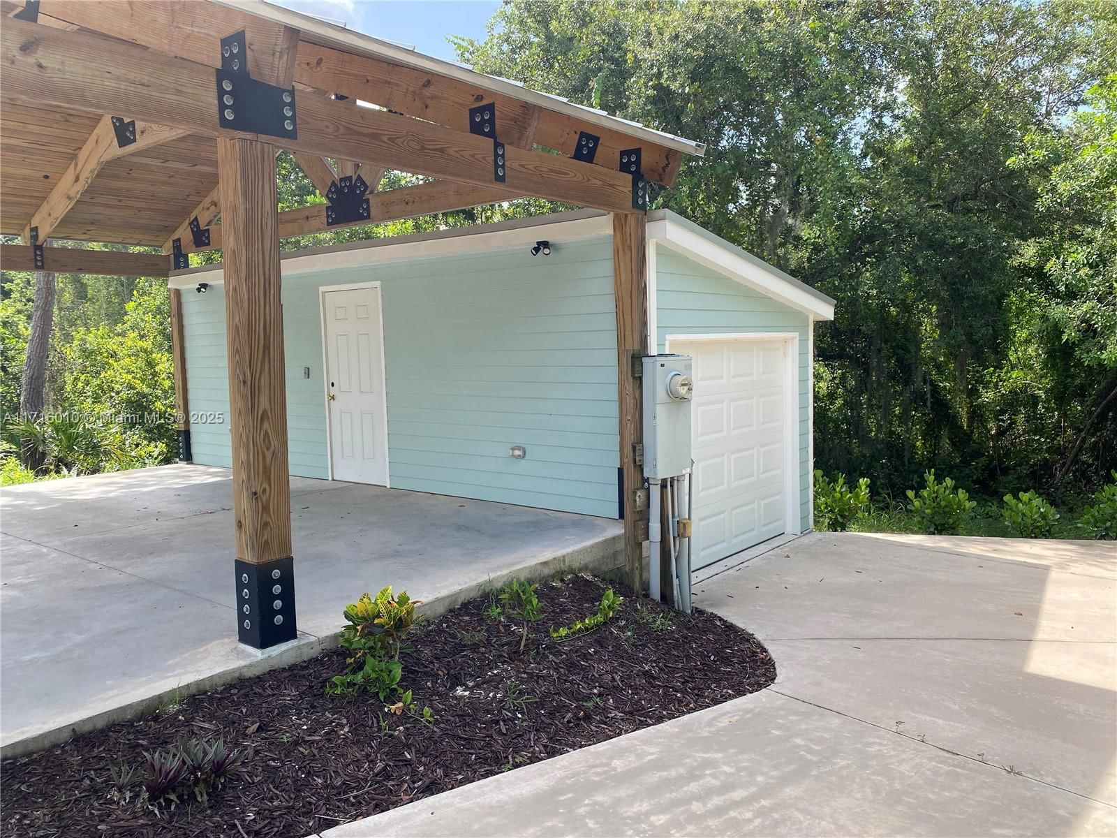 Real estate property located at 424 Lake Mirror Dr, Highlands, Lake Placid North Side, Lake Placid, FL