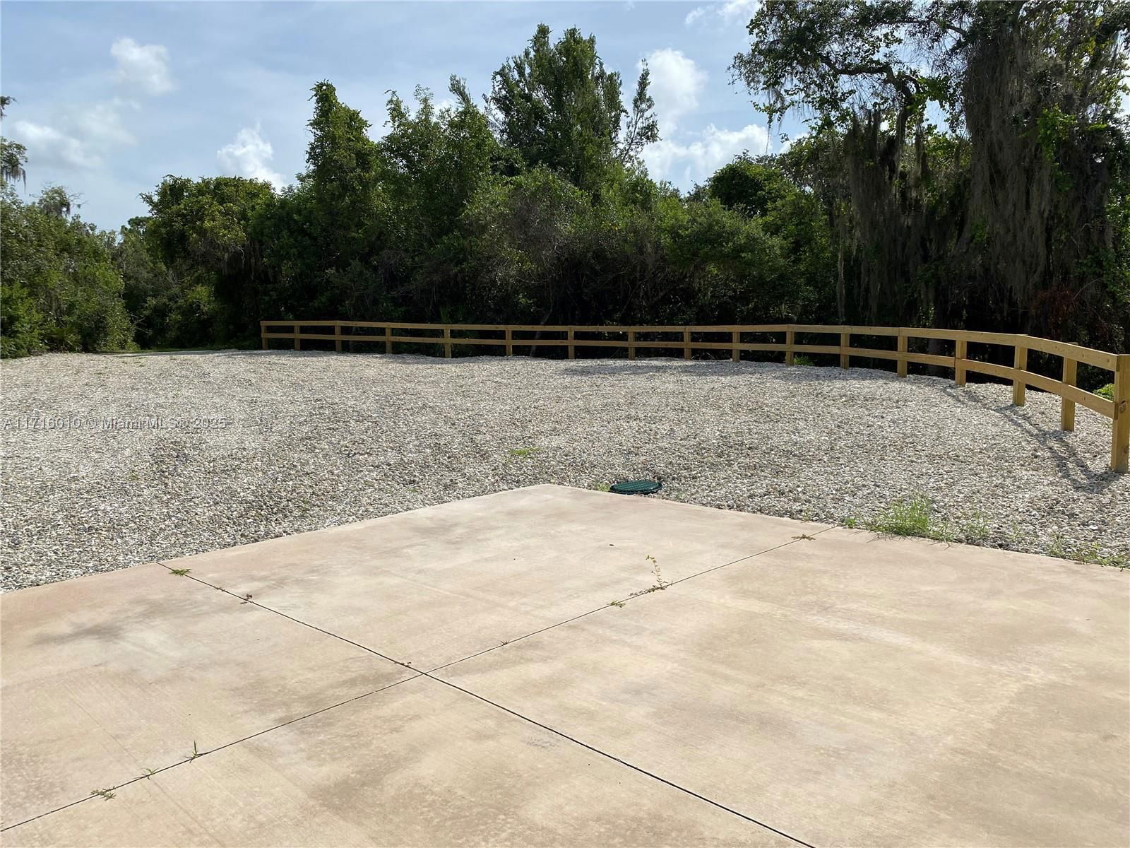 Real estate property located at 424 Lake Mirror Dr, Highlands, Lake Placid North Side, Lake Placid, FL