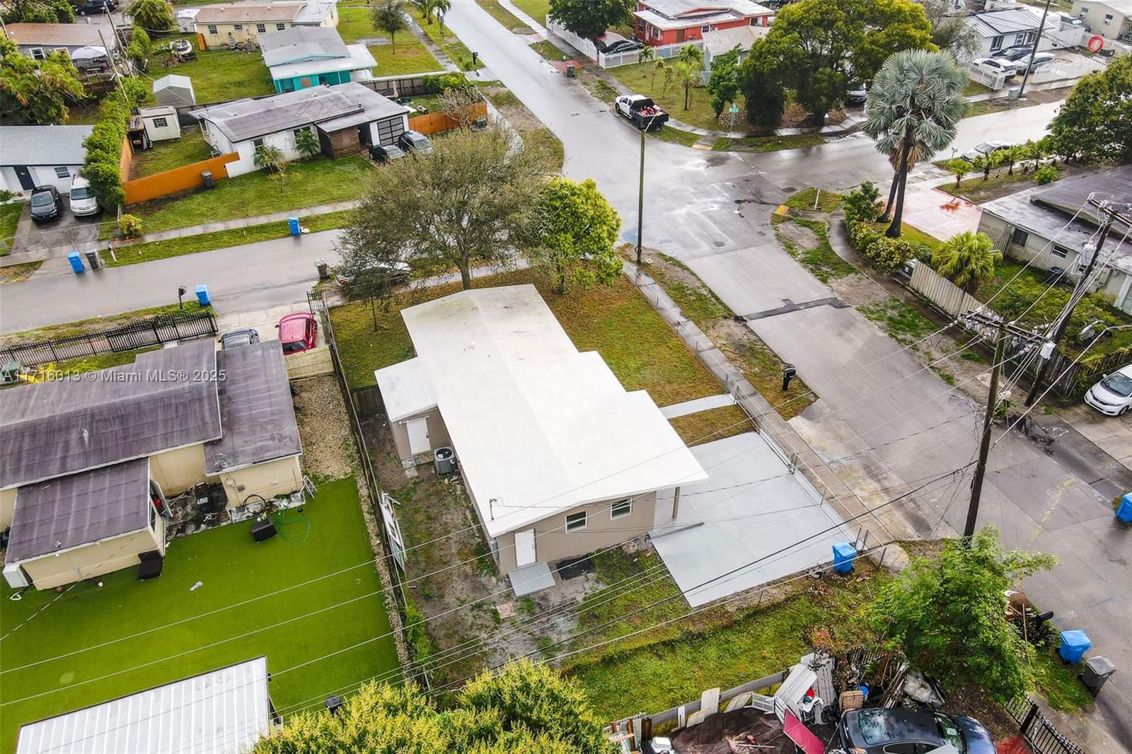 Real estate property located at 3821 43rd Ave, Broward, Lake Forest Sec 2, West Park, FL