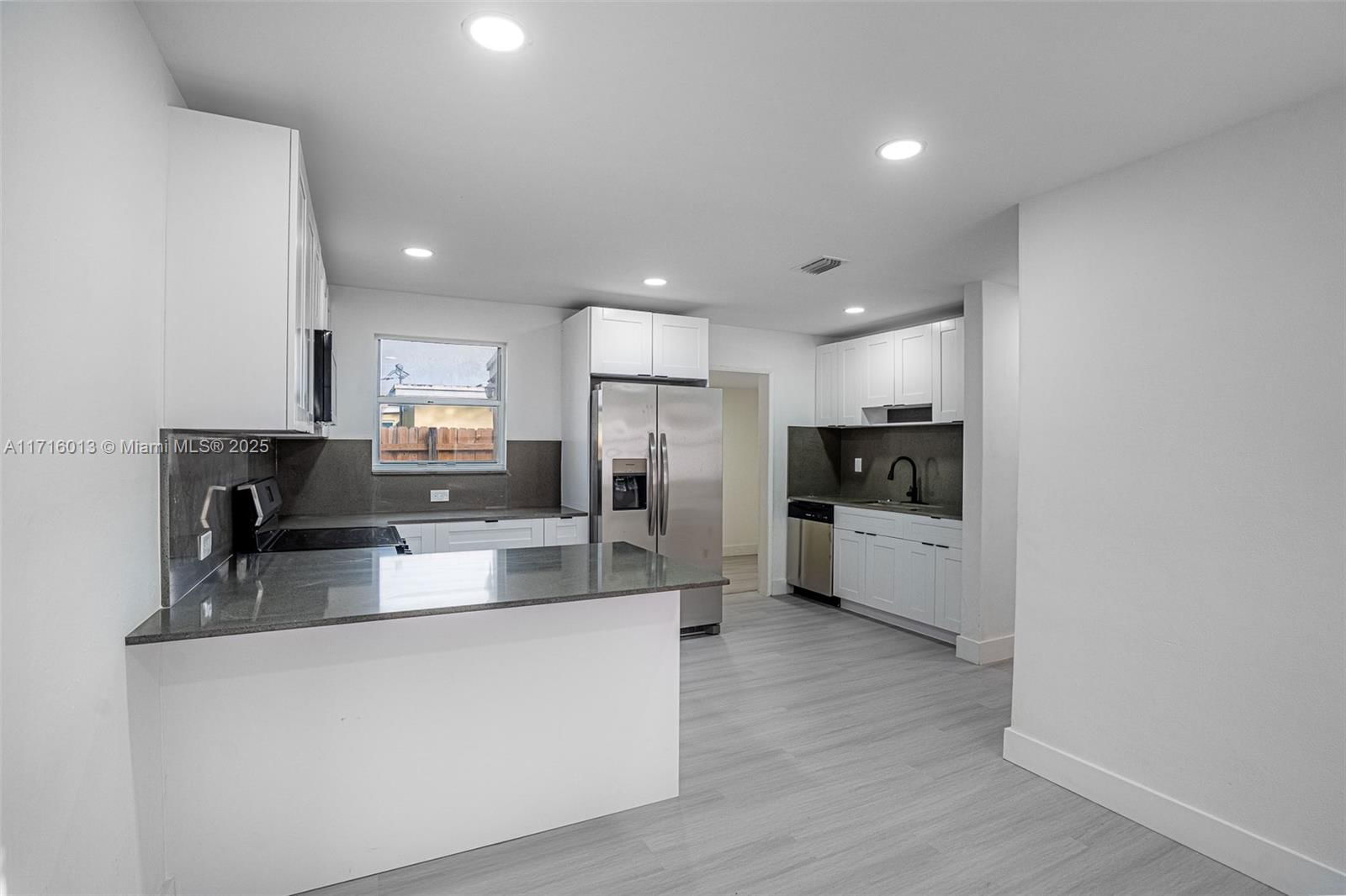 Real estate property located at 3821 43rd Ave, Broward, Lake Forest Sec 2, West Park, FL
