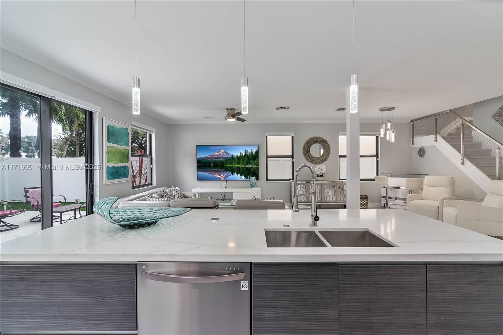 Real estate property located at 8879 33rd Ave, Miami-dade, Bellagio, Hialeah, FL