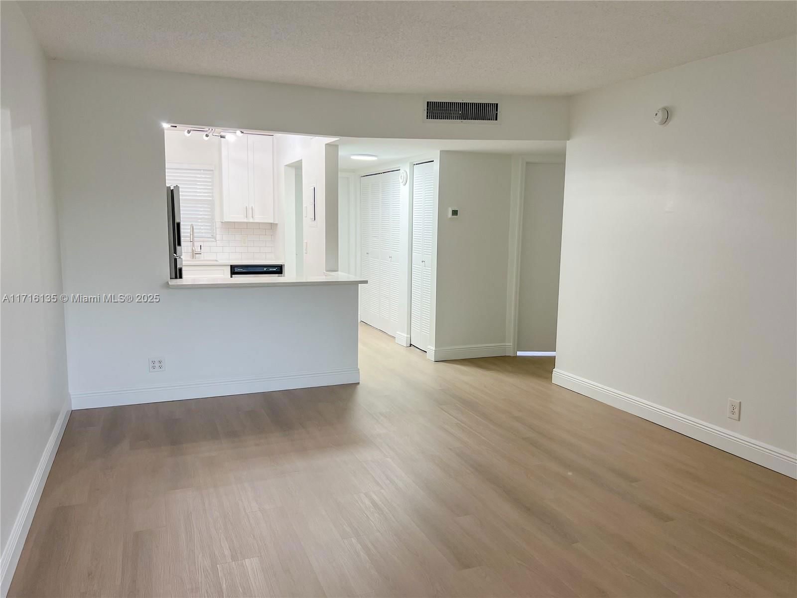 Real estate property located at 1638 Embassy Dr #301, Palm Beach, Jamestown Condo, West Palm Beach, FL