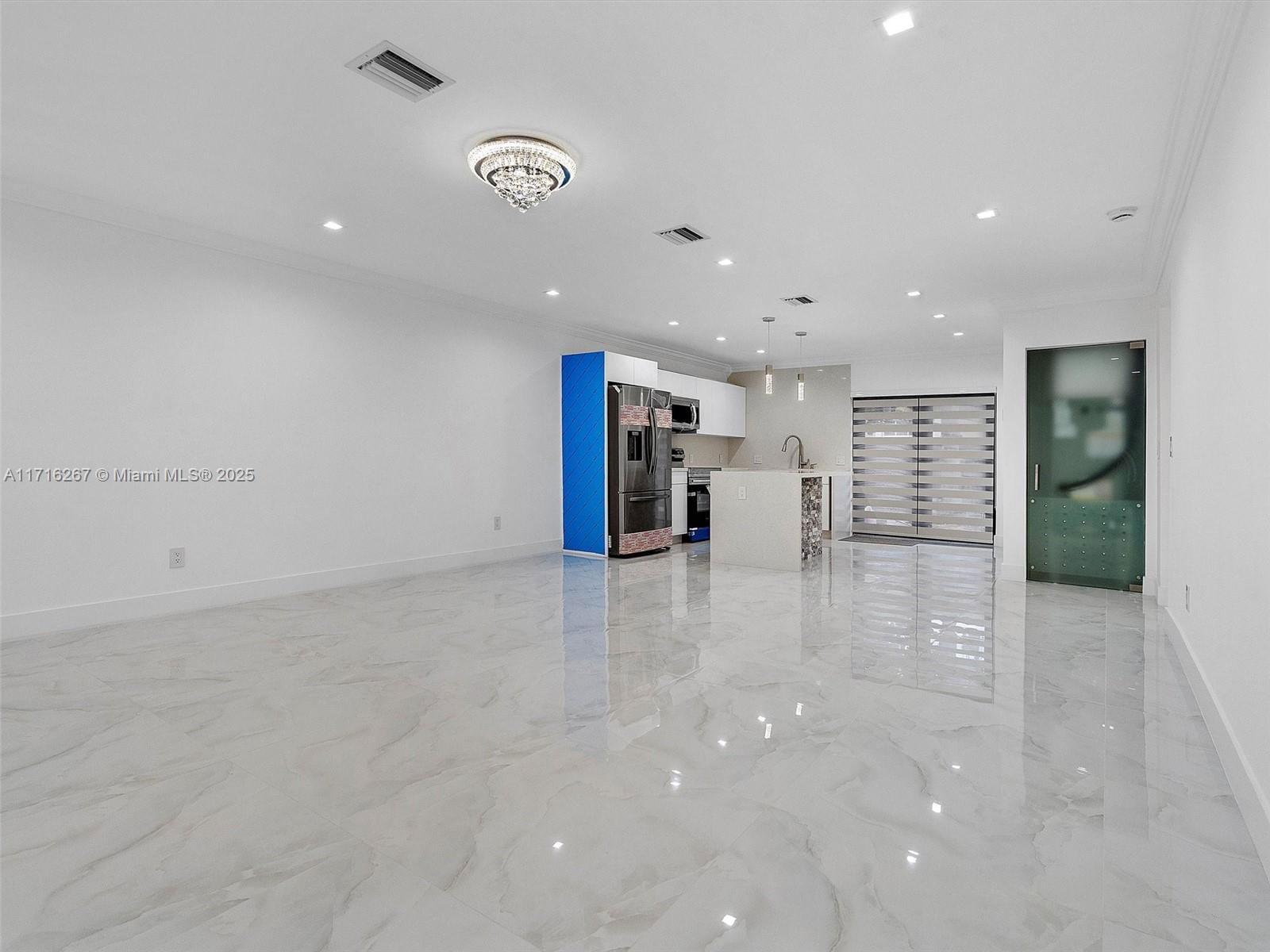 Real estate property located at 501 59th St, Miami-dade, Logan Crest Rev Pl, Hialeah, FL
